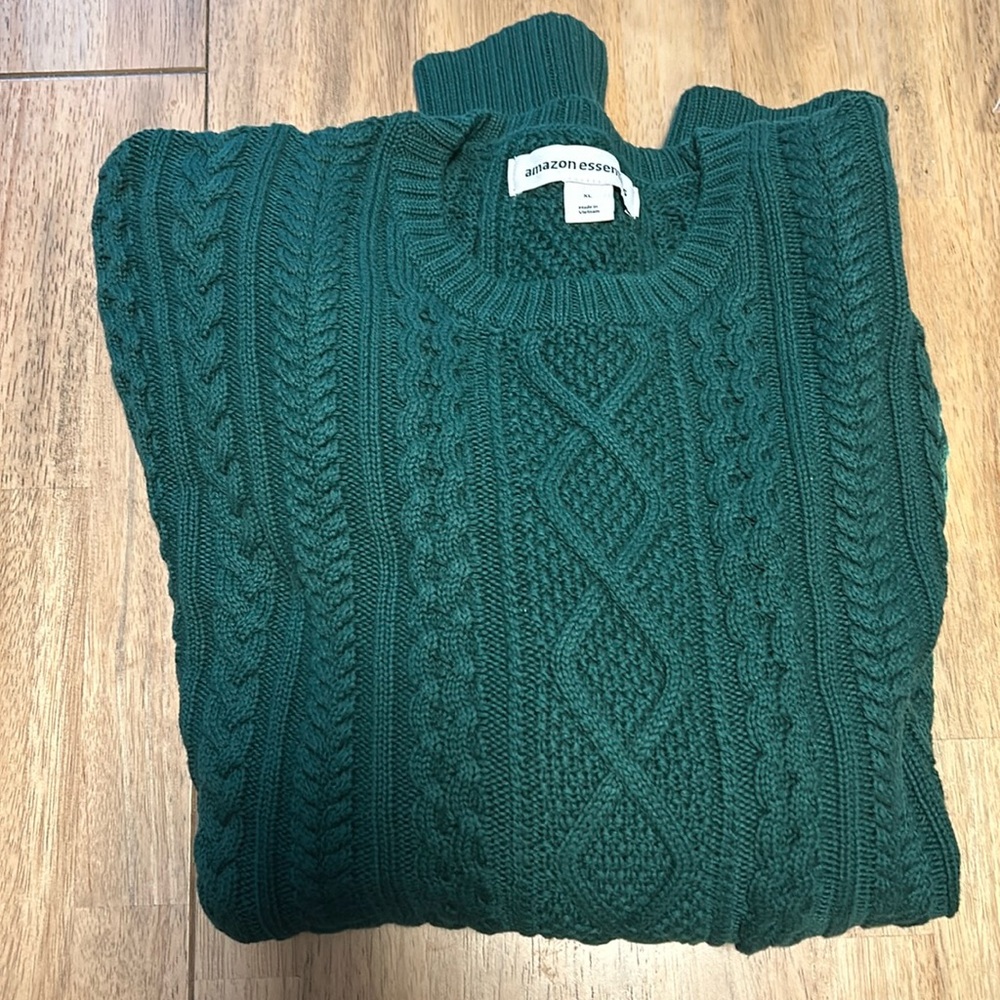 Amazon Essentials Men's Long-Sleeve 100% Cotton Fisherman Cable Crewneck Sweater